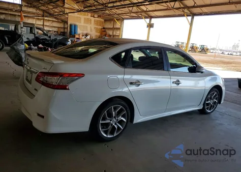 2014 Nissan Sentra Sr z USA, uszkodzony, nr VIN 3N1AB7AP1EY237065